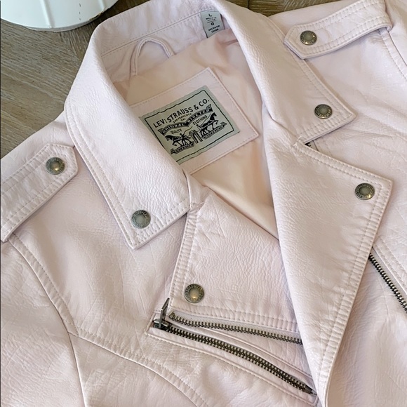 Levi’s blush pink faux leather Moto jacket- large - Picture 8 of 12